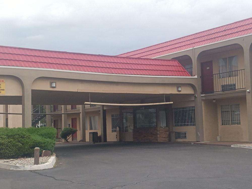 Midtown Inn & Suites Albuquerque Exteriér fotografie